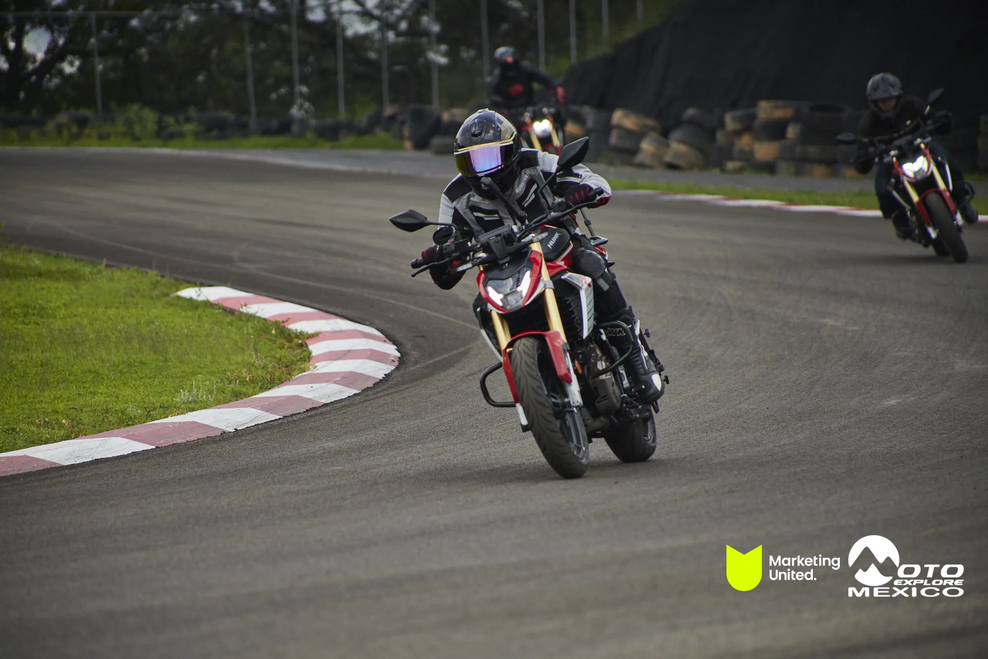 HUNK TRACKDAY 416